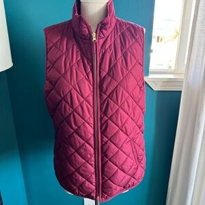 Old Navy Women's Quilted Vest - Burgundy